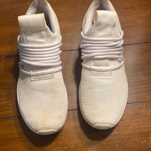 Men’s Adidas cloadfoam size 9